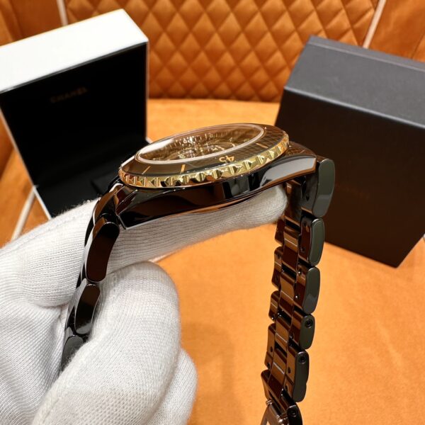 Chanel J12 Series H9541 (Ceramic & 18K Yellow Gold, Black Dial)