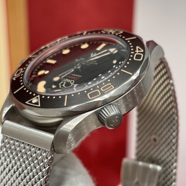 Omega Seamaster Diver 210.90.42.20.01.001 (Brown Aluminum Dial, Titanium Case, Ceramic Bezel)
