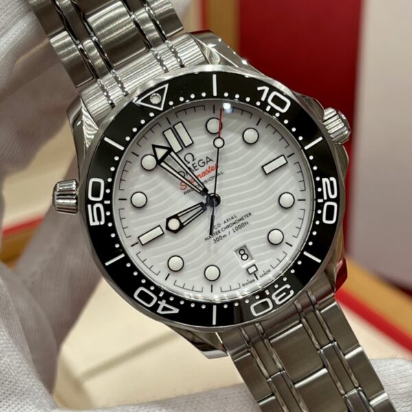 Omega Seamaster 210.30.42.20.04.001 (White Ceramic Dial, Stainless Steel Case, Black Bezel)