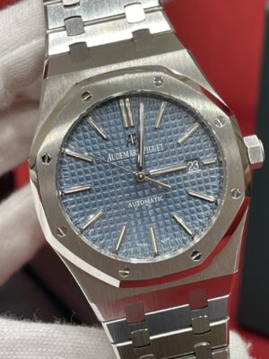 Audemars Piguet Royal Oak Ref. 15400ST.OO.1240ST.03