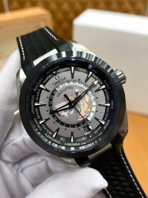 Omega Seamaster Aqua Terra Worldtimer 220.92.43.22.99.001 (Titanium Black, 43mm)