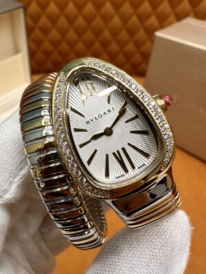 BVLGARI SERPENTI Series 103648 (Two-Tone, Stainless Steel & 18K Gold, Diamond Bezel, White Lacquered Dial, Pink Spinel Crown, Swiss Quartz Movement)