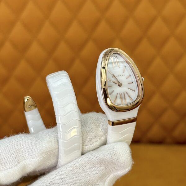 3 BVLGARI Serpenti 27HF00 (White Dial, Rose Gold & Ceramic 35mm)