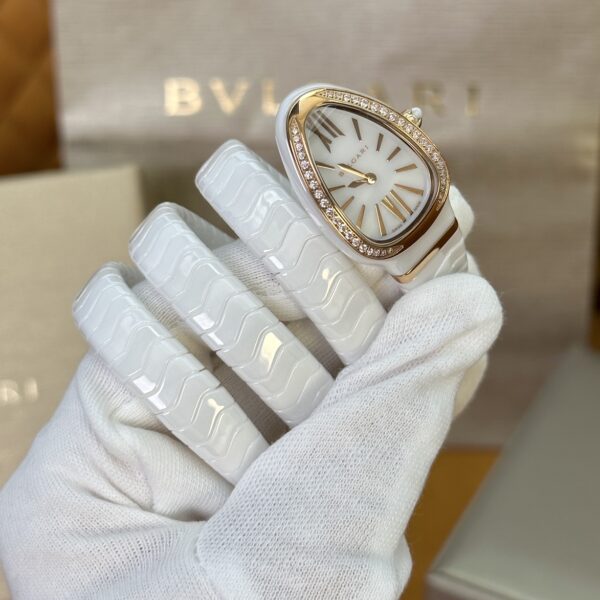 3 BVLGARI Serpenti 33HF00 (White Dial, 18K Rose Gold & Ceramic)