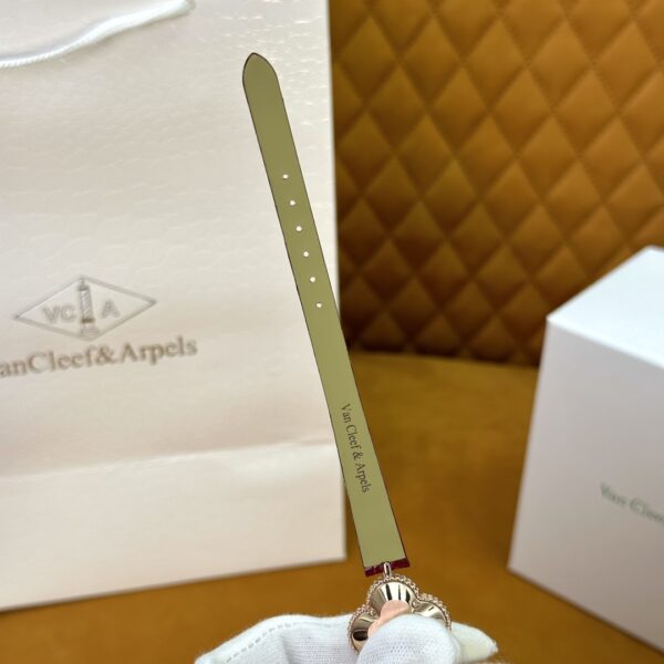 Van Cleef & Arpels Alhambra VCARO8WSOO (Red Crocodile Strap)