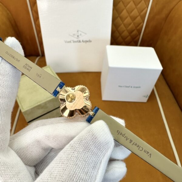 4 Van Cleef & Arpels Alhambra VCARO8SFOO (Mother-of-Pearl Dial)