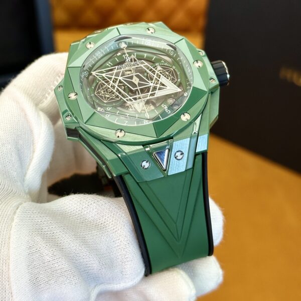 Hublot Big Bang Unico Ceramic Ref. 418.GX.5207.RX.MXM22 (Green Ceramic)