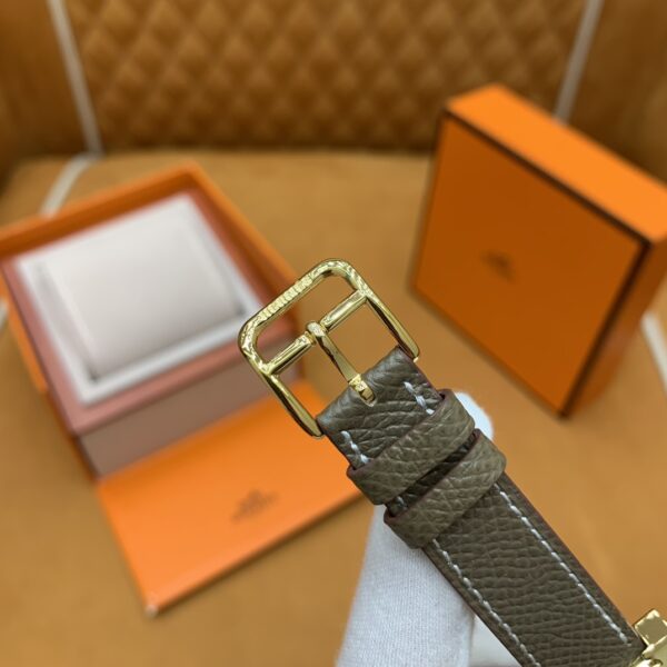 Hermès Heure H Watch (White Dial, Elephant Grey Swift Calf Leather Strap Gold Buckle)