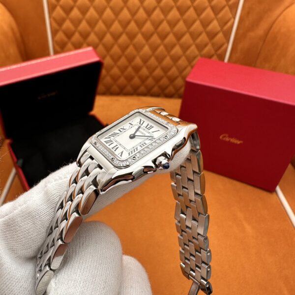 Cartier Leopard Series W4PN0008 (Medium Size with Gold Bezel)
