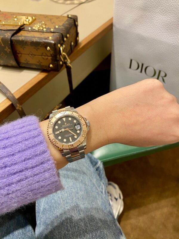 Rolex Yacht-Master m268621-0004（Black dial，gold bezel）