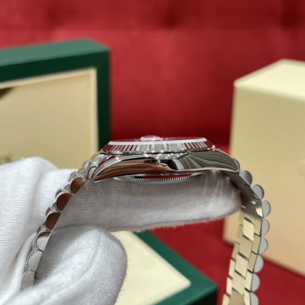 Rolex Day-Date, Reference: 118239, Cherry Dial