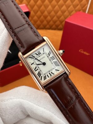 Cartier Tank Series W1529856 (Small, Stainless Steel, Pearl Silver Dial, Brown Crocodile Leather Strap)