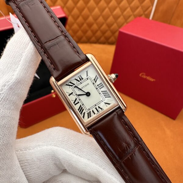 Cartier Tank Series W1529856 (Small, Stainless Steel, Pearl Silver Dial, Brown Crocodile Leather Strap)