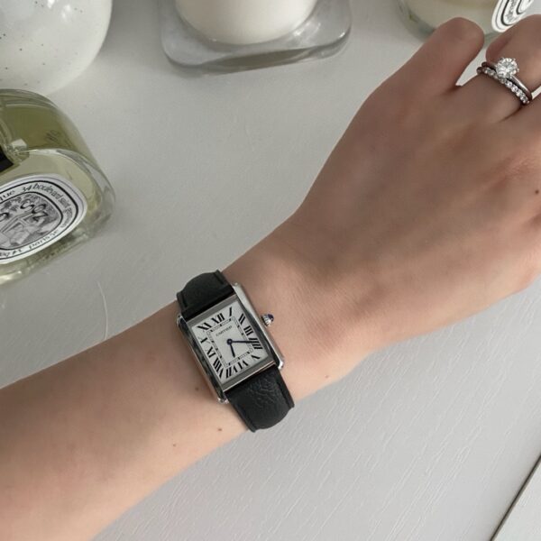 Cartier Tank Series WSTA0042 (New Small, Stainless Steel, Pearl Silver Dial, Black Calfskin Leather Strap)