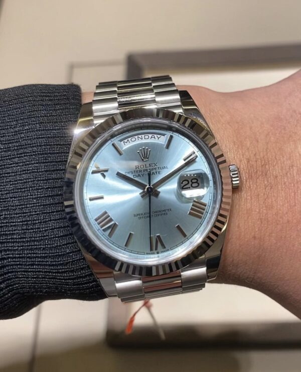 Rolex Day-Date M228236-0012 (40mm，Ice Blue)