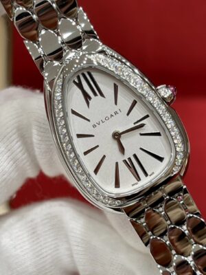 BVLGARI SERPENTI Series 103361 (Silver, Stainless Steel, Diamond-Set Logo, Opal Dial, Natural Purple-Red Gem Crown, Swiss Quartz Movement)
