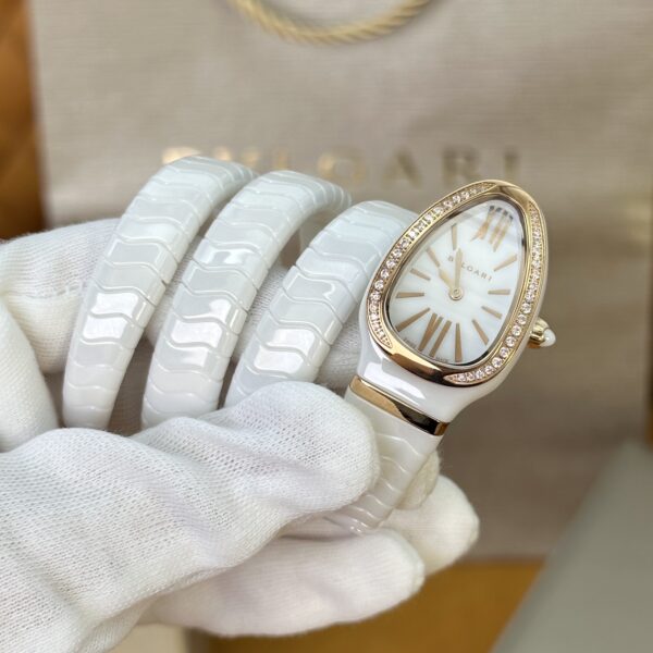 4 BVLGARI Serpenti 33HF00 (White Dial, 18K Rose Gold & Ceramic)