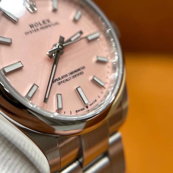 Rolex Oyster Perpetual 36 Ref. M126000-0008