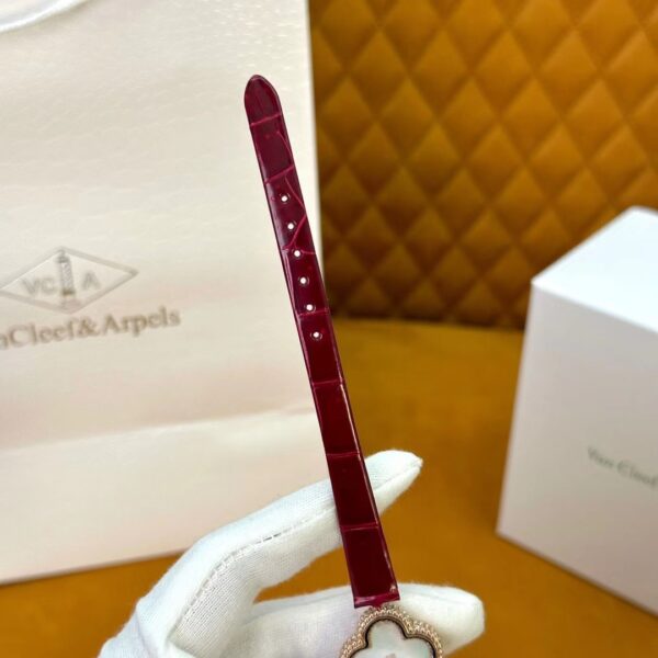 Van Cleef & Arpels Alhambra VCARO8WSOO (Red Crocodile Strap)