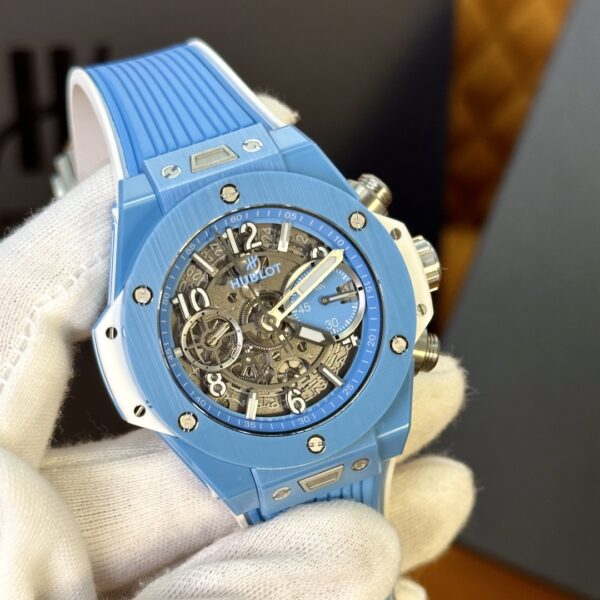 5 Hublot Big Bang Unico Sky Blue Ceramic Ref. 441.EX.5120.RX (Sky Blue Ceramic)