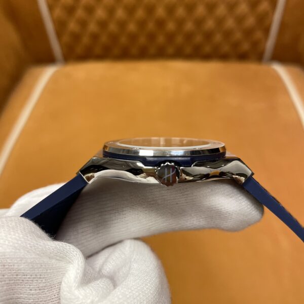 Hublot Classic Fusion Ref. 542.NX.7170.LR (Titanium and Sapphire Crystal)