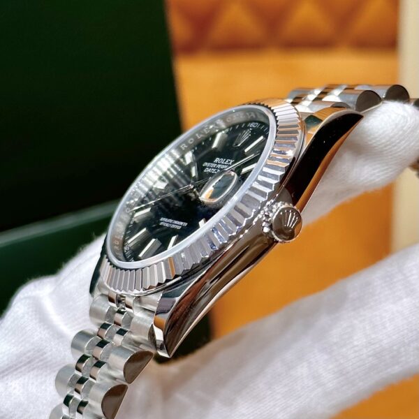 Rolex Datejust m126334-0018 (Black Dial)