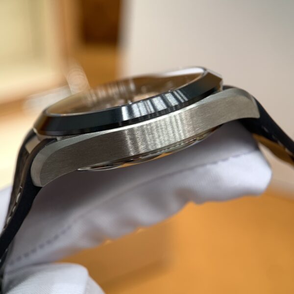 Omega Seamaster Aqua Terra Worldtimer 220.92.43.22.99.001 (Titanium Black, 43mm)