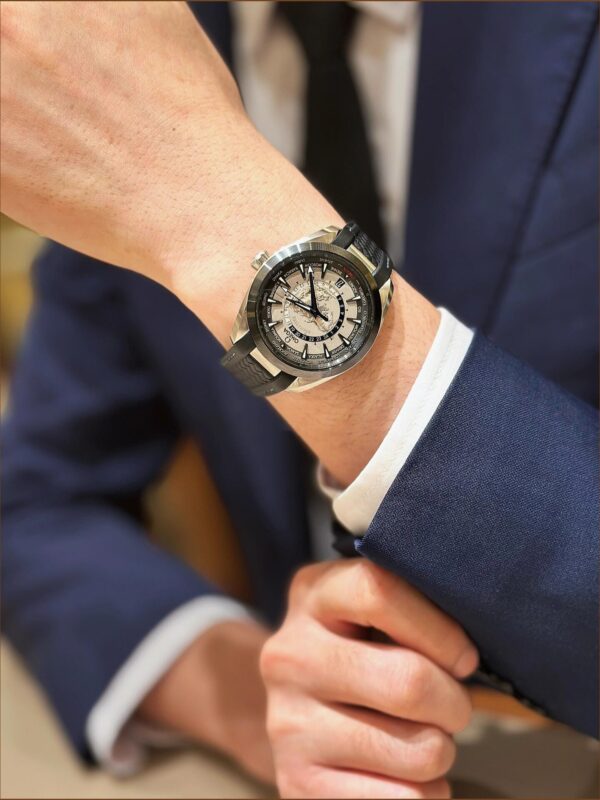Omega Seamaster Aqua Terra Worldtimer 220.92.43.22.99.001 (Titanium Black, 43mm)