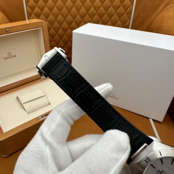5 Omega Constellation 131.12.41.21.06.001 (Silk Dial Baton, 41mm, Automatic Mechanical)