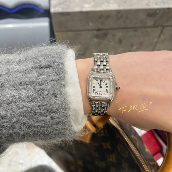 Cartier Leopard Series W4PN0007 (Small Size with Diamond Bezel)
