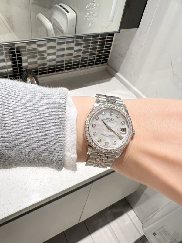 5 Rolex Datejust m278384rbr-0008 (Diamond-Set White Mother-of-Pearl Dial)