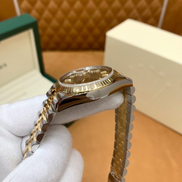 Rolex Datejust M126233-0015 (Champagne Dial, 36mm)