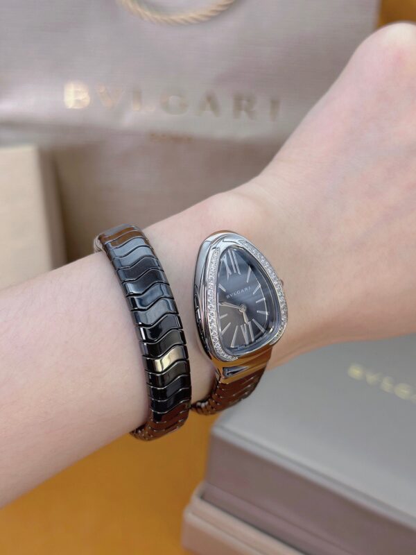 5 BVLGARI Serpenti 28HF00 (Black Dial, Steel & Ceramic Diamond-Set Silver Bezel)