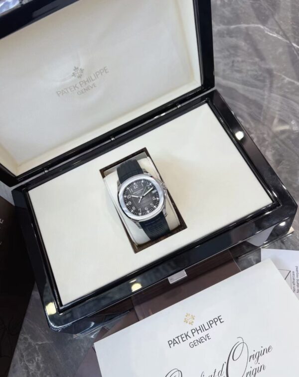 Patek Philippe Aquanaut Ref. 5167A-001