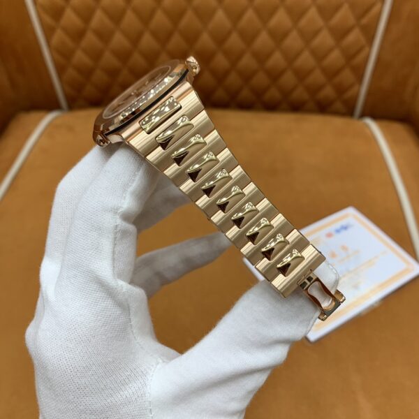6 Patek Philippe Nautilus Ref. 5711/1R-001 (18K Rose Gold)
