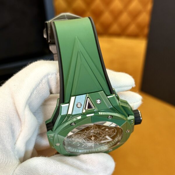 Hublot Big Bang Unico Ceramic Ref. 418.GX.5207.RX.MXM22 (Green Ceramic)