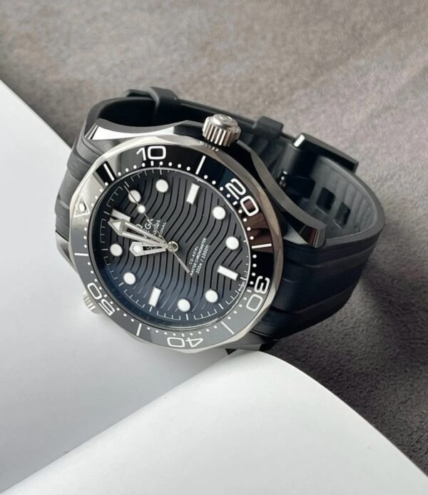 Omega Seamaster 210.92.44.20.01.001 (Black Ceramic, Titanium, White Enamel)