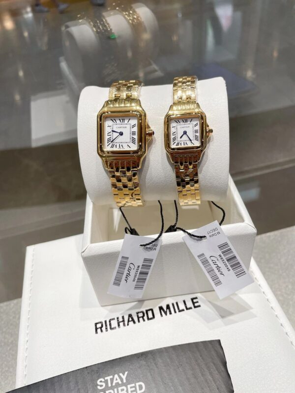 Cartier Leopard Series WGPN0009 (Medium Size, 18K Gold)