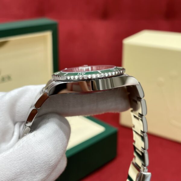 6 Rolex Submariner M126610LV-0002(Black dial with green bezel)