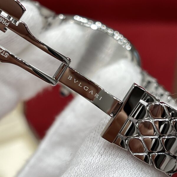 6 BVLGARI Serpenti 103148 (White Dial, 18K White Gold)