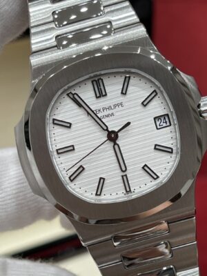 Patek Philippe Nautilus Ref. 5711/1A-011 (White Dial)