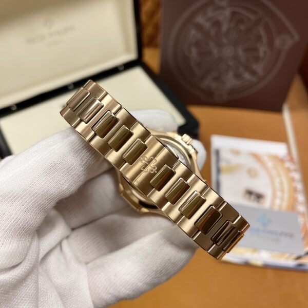 Patek Philippe Nautilus Ref. 7118/1R-001