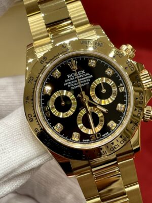 Rolex Cosmograph Daytona M116508-0016 (Gold, Black Cerachrom Bezel)