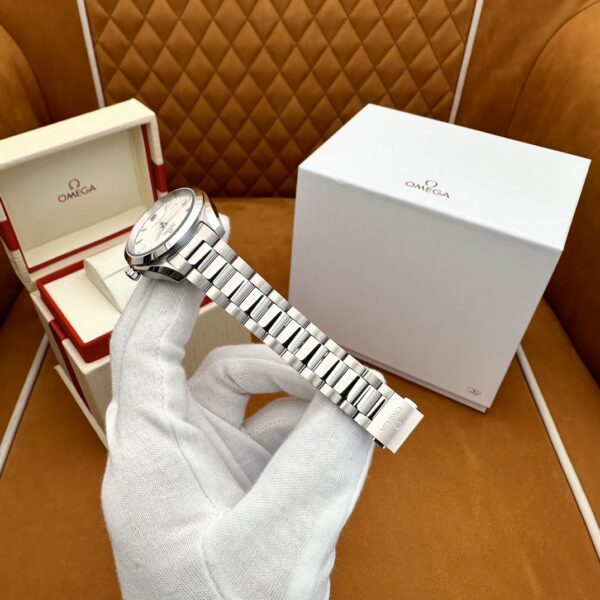 Omega Seamaster 150 220.10.34.20.02.002 (White Dial, Stainless Steel)