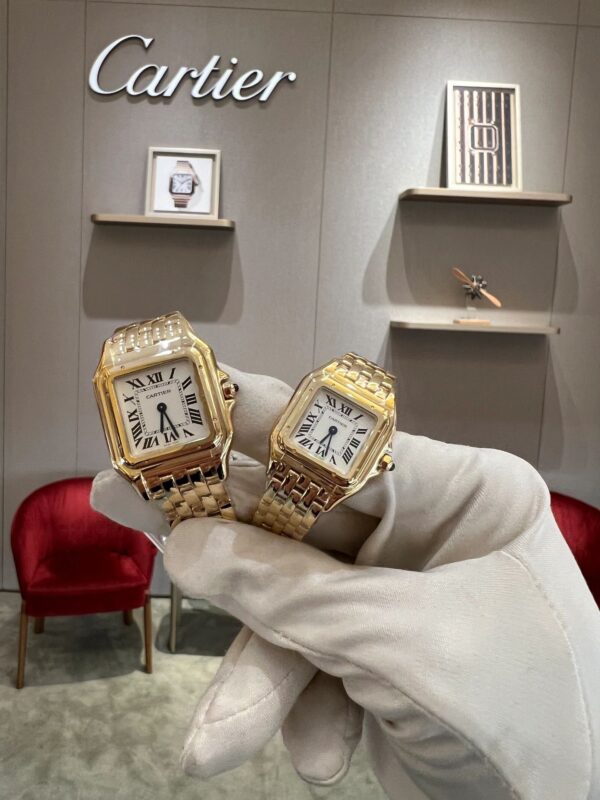Cartier Leopard Series WGPN0009 (Medium Size, 18K Gold)