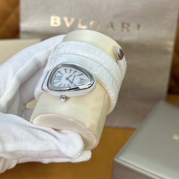 7 BVLGARI Serpenti 32HF00 (White Dial, Steel & Ceramic)