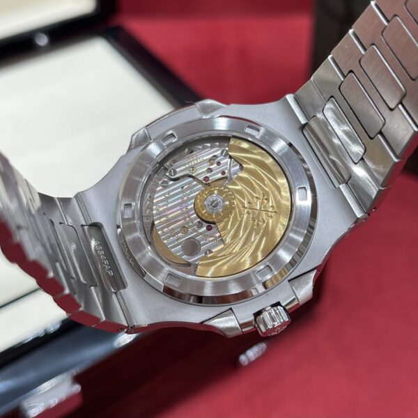 Patek Philippe Nautilus Ref. 5711/1A-011 (White Dial)