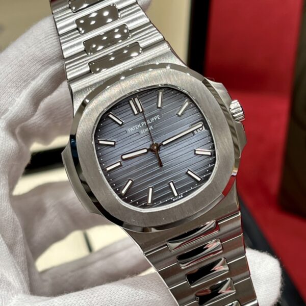 Patek Philippe Nautilus Ref. 5711/1A-001 (Blue Dial)