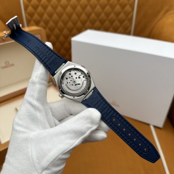 8 Omega Constellation, White Dial, Roman Numeral Markers, 41mm, Automatic Mechanical 131.33.41.21.04.001