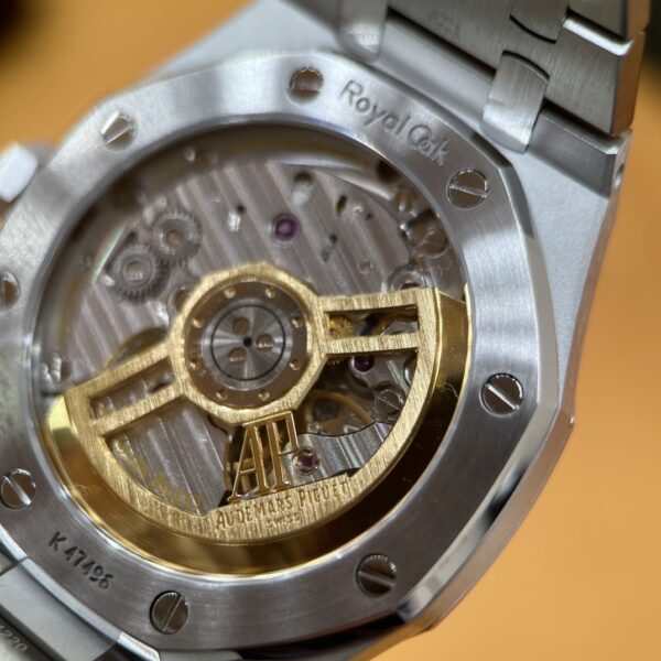 Audemars Piguet Royal Oak Ref. 15500ST.OO.1220ST.04 (White Dial)